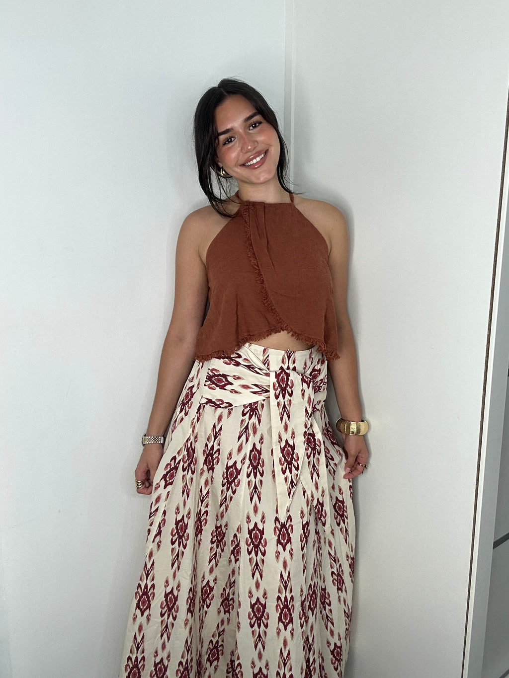 Falda modelo LAZO